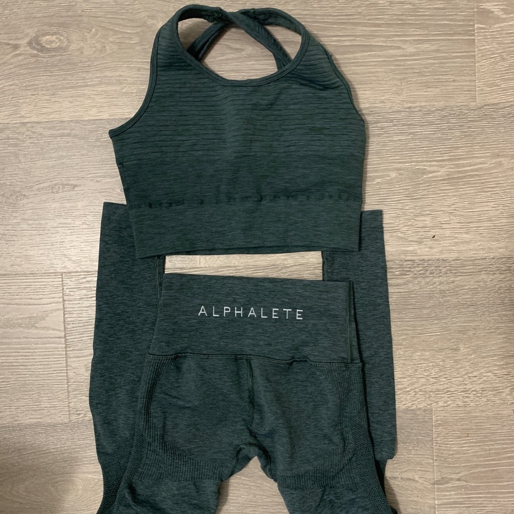 Alphalete workout set